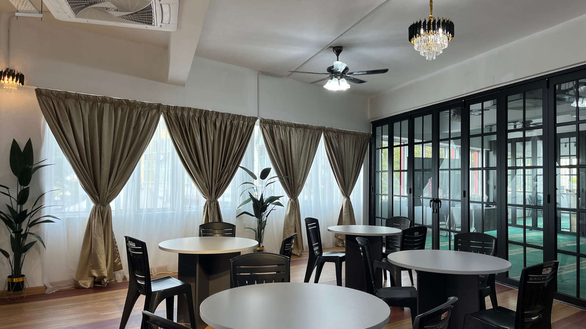 Saadah Harmony Lounge image 3